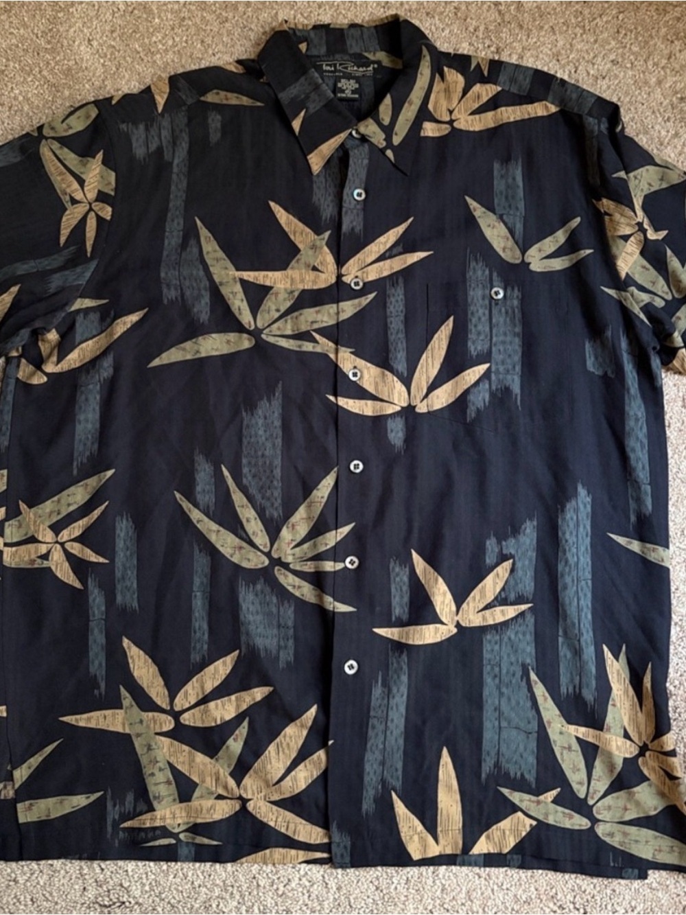 TORI RICHARD 100% silk Hawaiian style button up shirt size XL bamboo resortwear